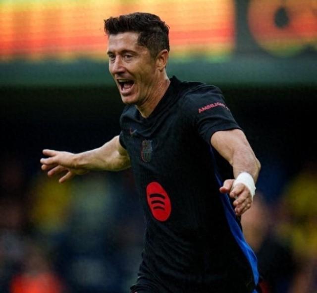 关于莱万连场破门独造绝杀，领航球队取胜的信息