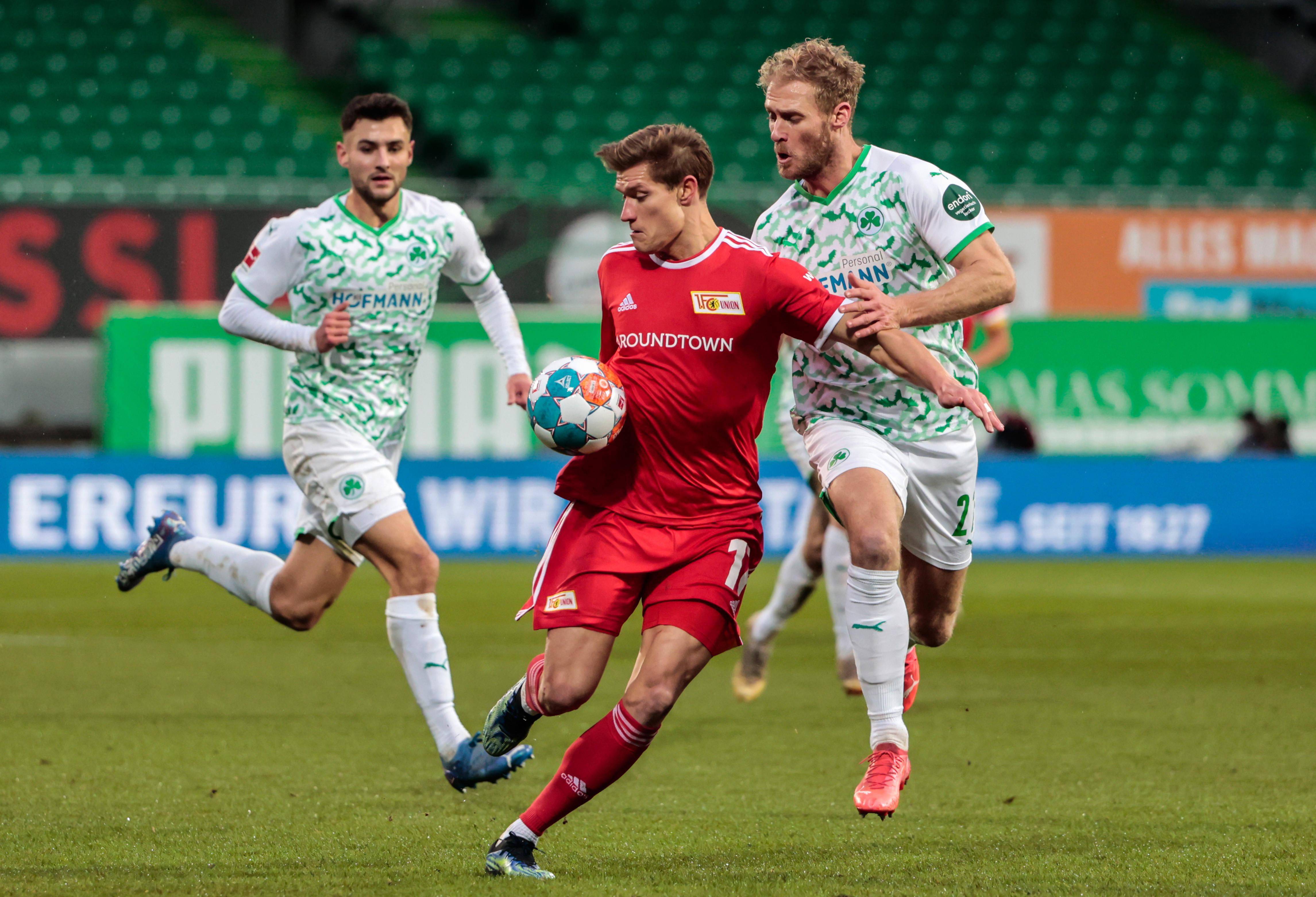 圣保利客场胜出，收获重要三分