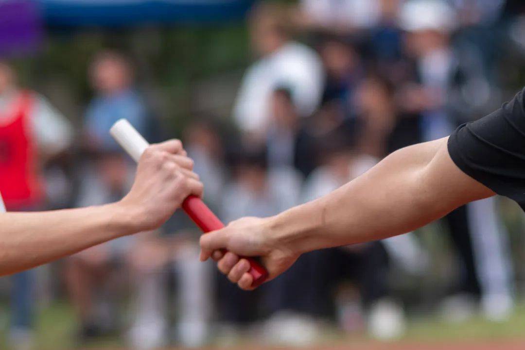 高雅绅士！运动员们在赛场上的飒爽英姿