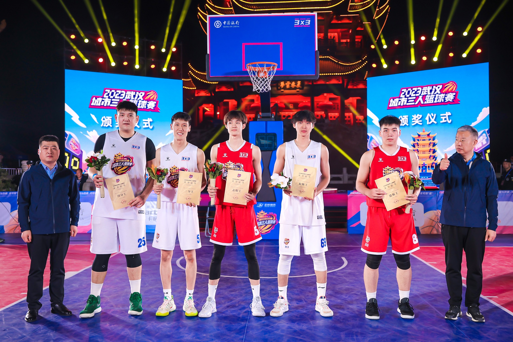 篮球大赛将登陆城市，观众积极购票