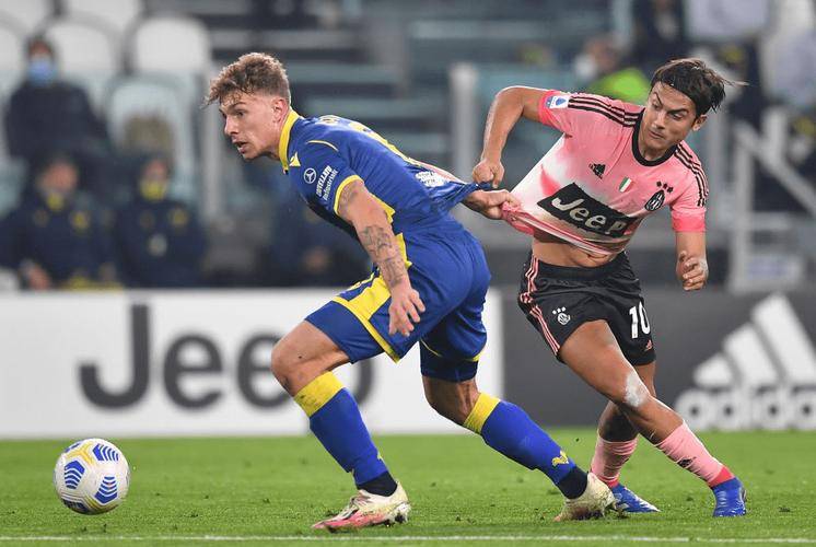 包含尤文图斯冲刺冠军，稳固领先摧枯拉朽的词条