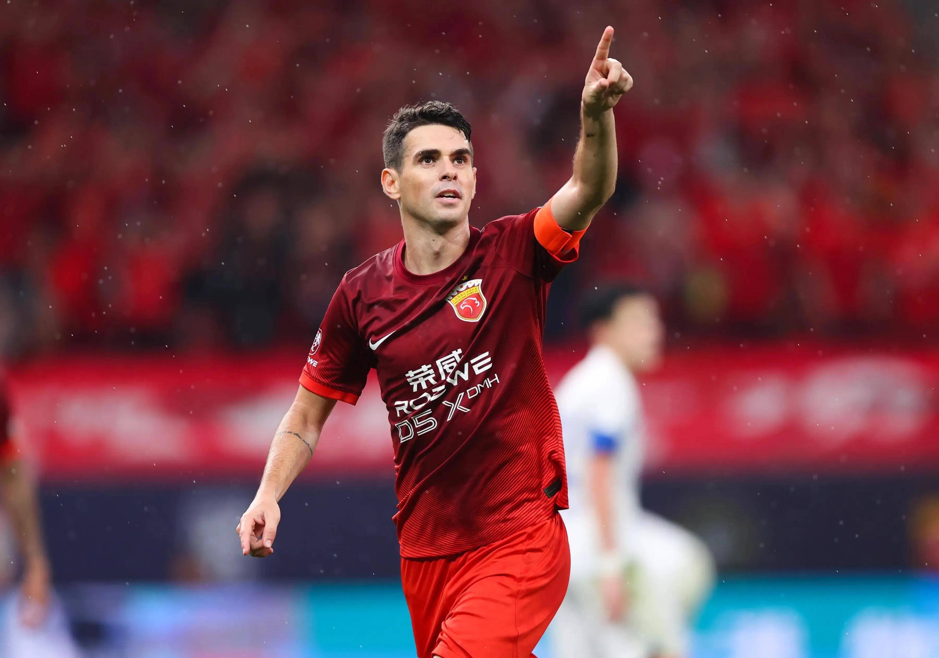 紧张期待！劲旅球队势坚不摧