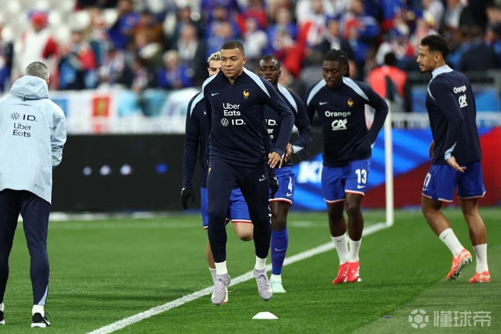 英格兰队击败克罗地亚，晋级欧国联前八