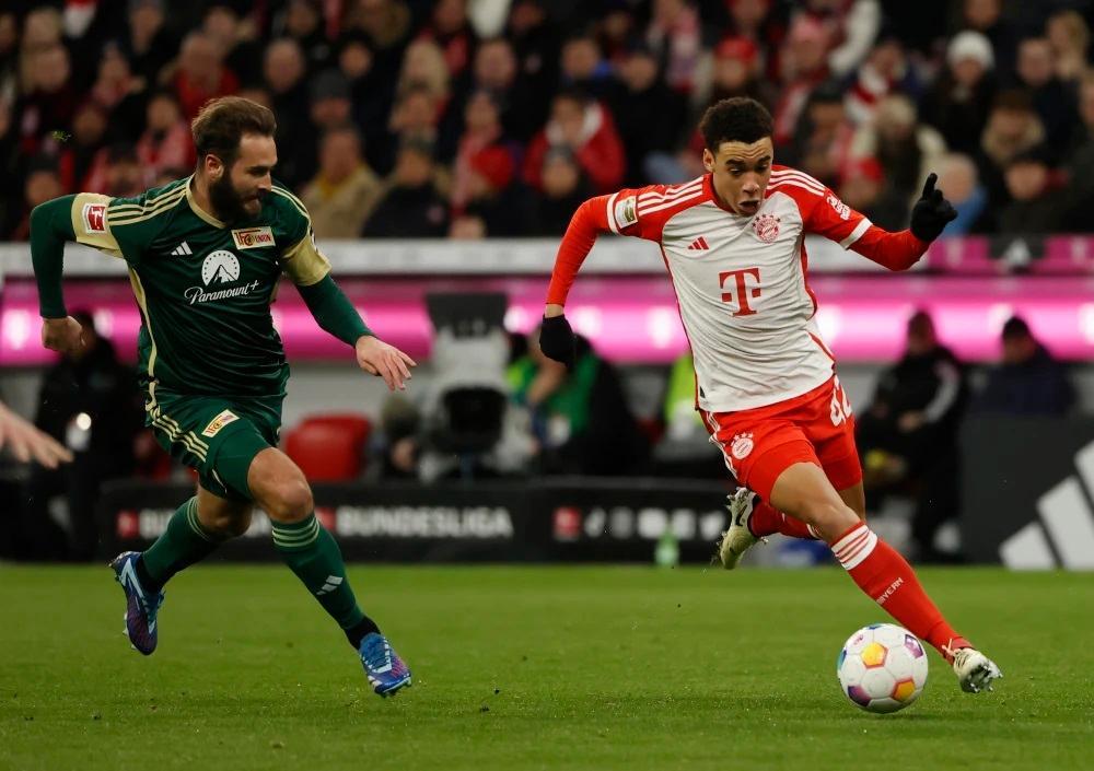 拜仁主场不敌：巴黎晋级欧冠决赛