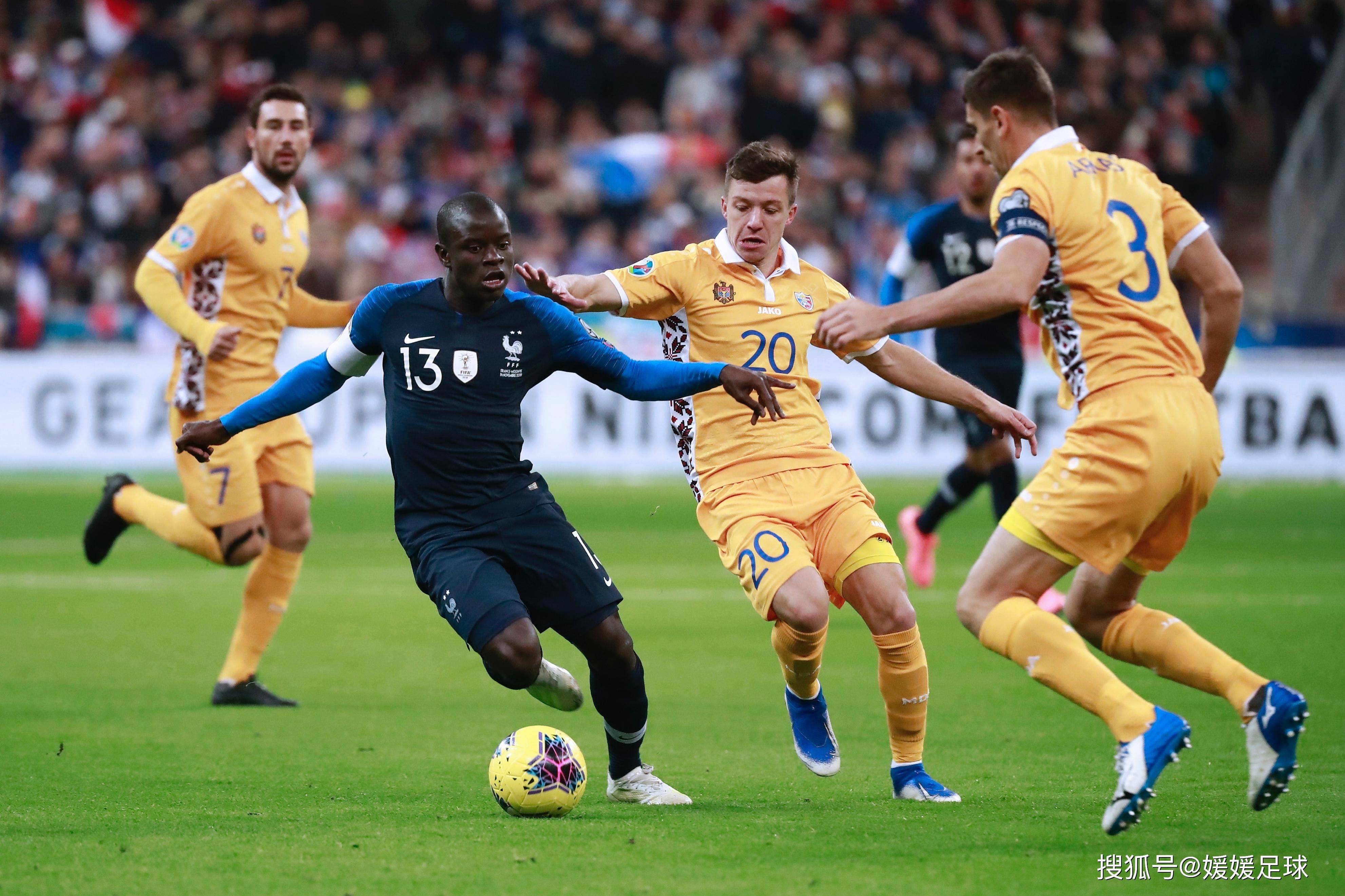 波兰队在客场比赛中力克对手，实现惊艳逆转