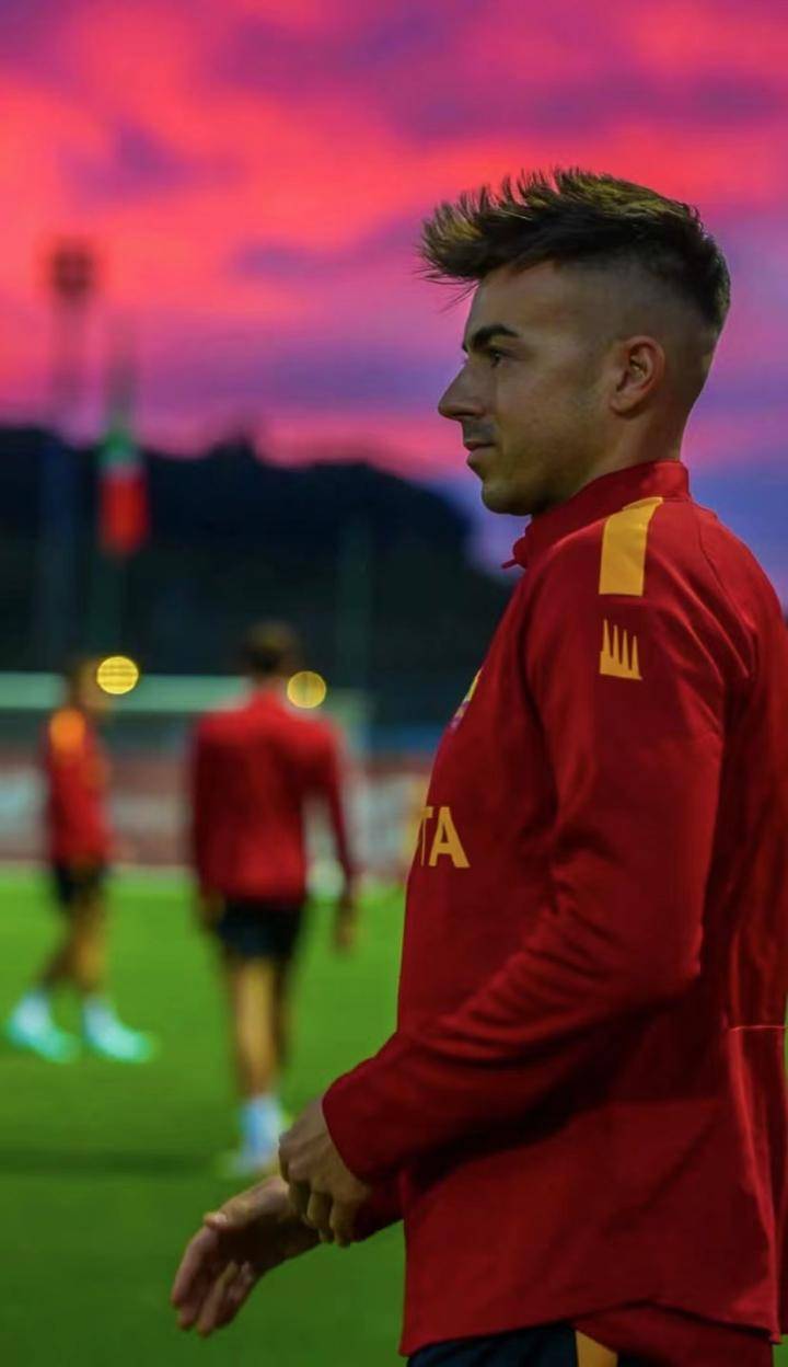 都灵客场大败，降级压力陡增令球迷担忧的简单介绍