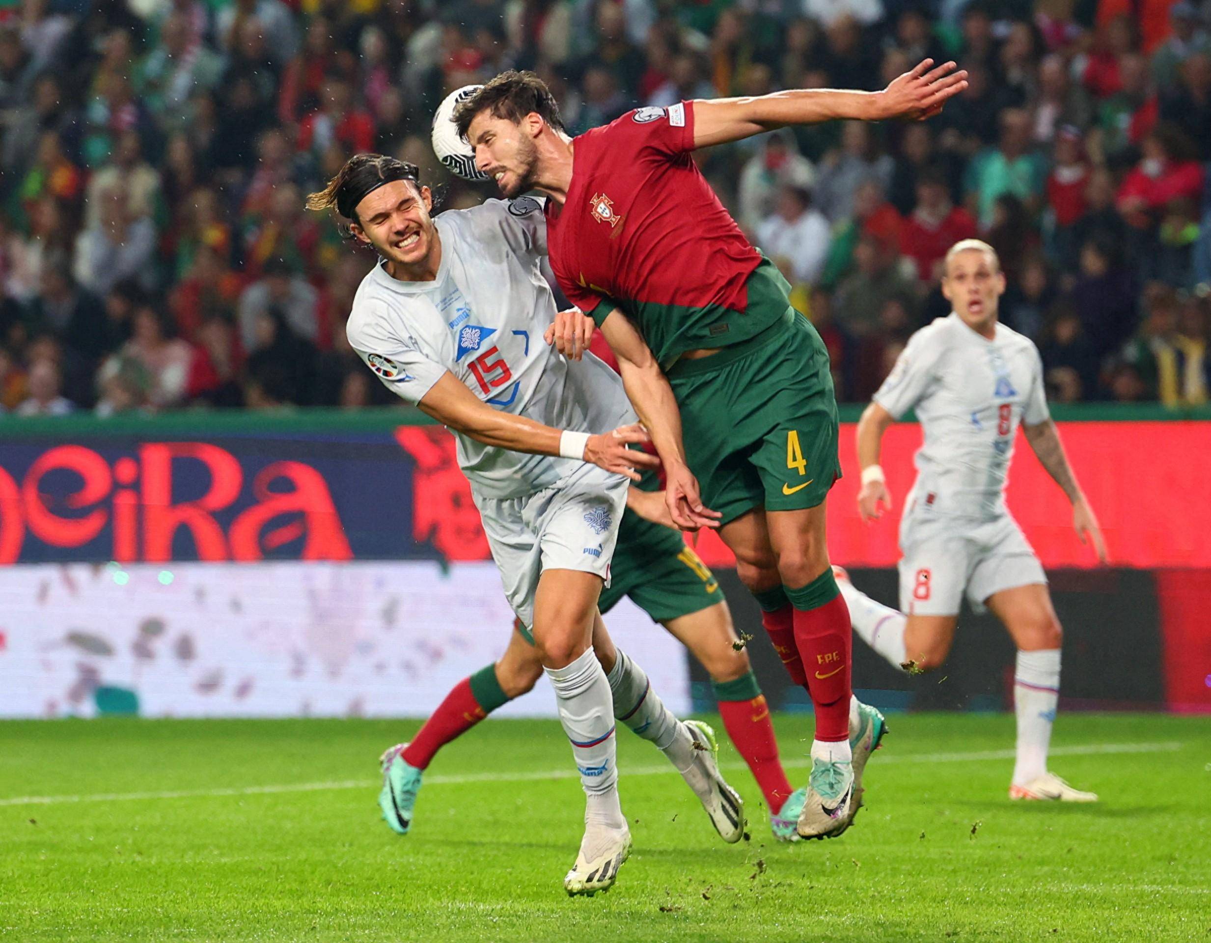 葡萄牙队实力不凡，晋级欧锦赛决赛