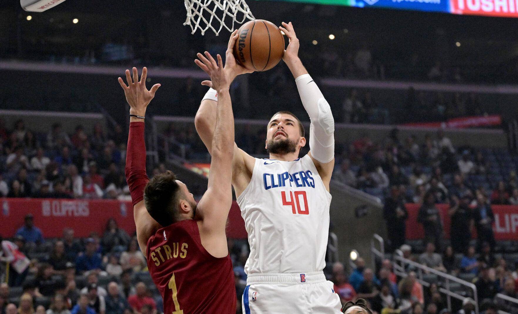 快船主场变阵打败猛龙，取得四连胜势如破竹的简单介绍