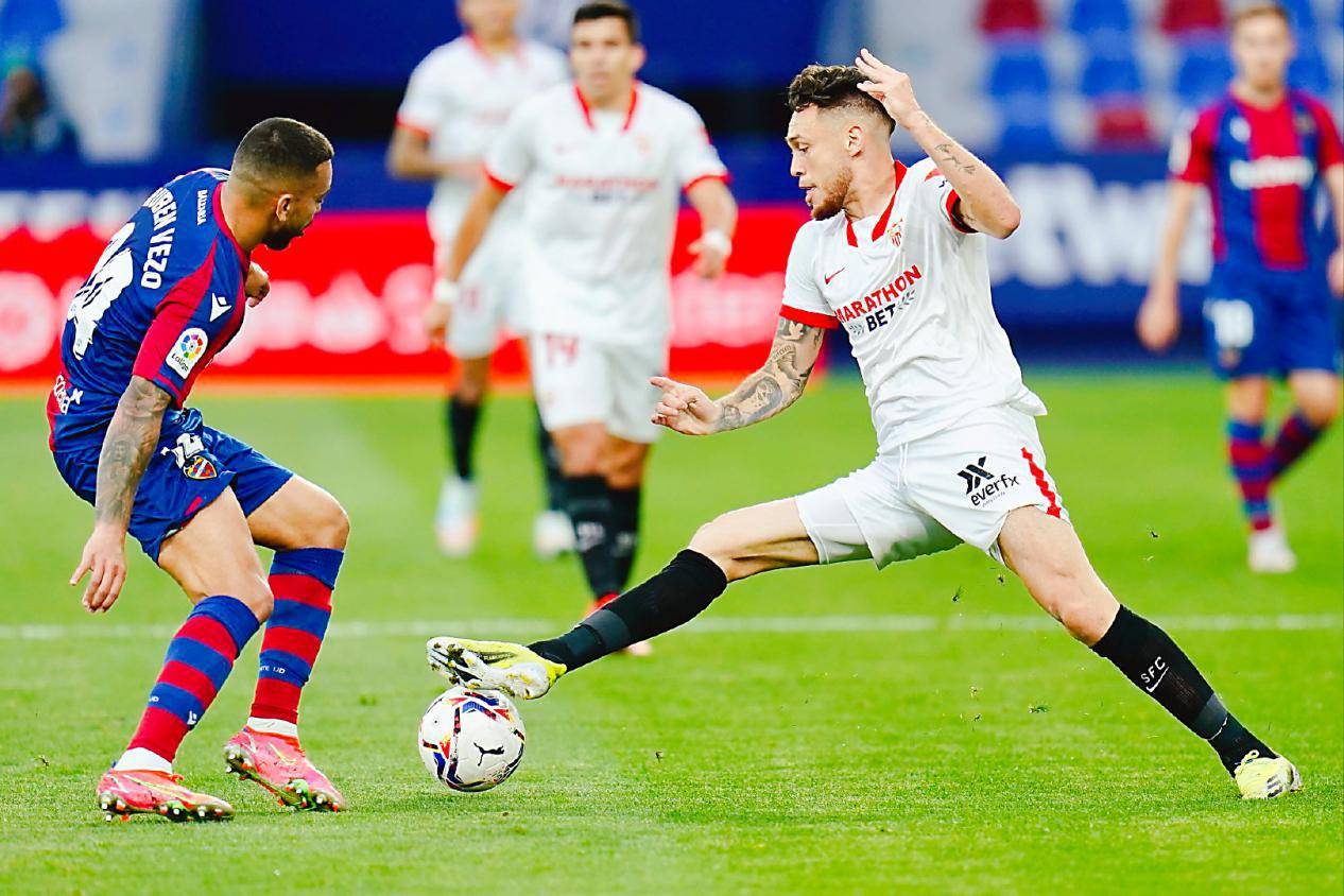 包含塞维利亚客场不敌毕尔巴鄂竞技，遭遇两连败的词条