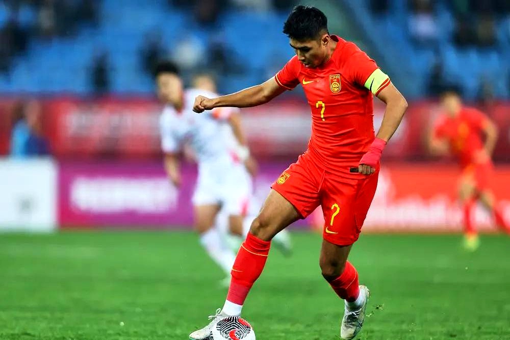 球员默契配合展现技术风采，战果斐然