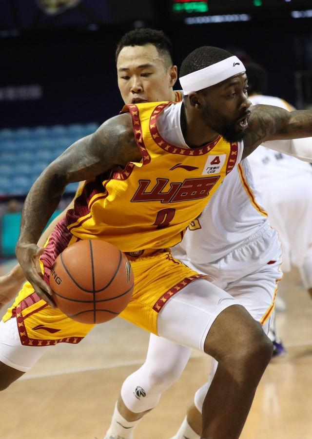 FLY碾压HLE，JackeyLove单局斩获MVP峡谷大战半决赛，强势挺进下一轮