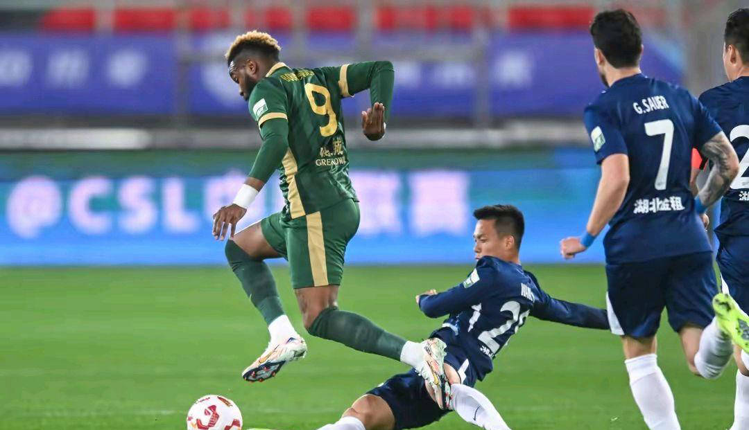 甘肃队连败收场，需反思比赛战略的简单介绍