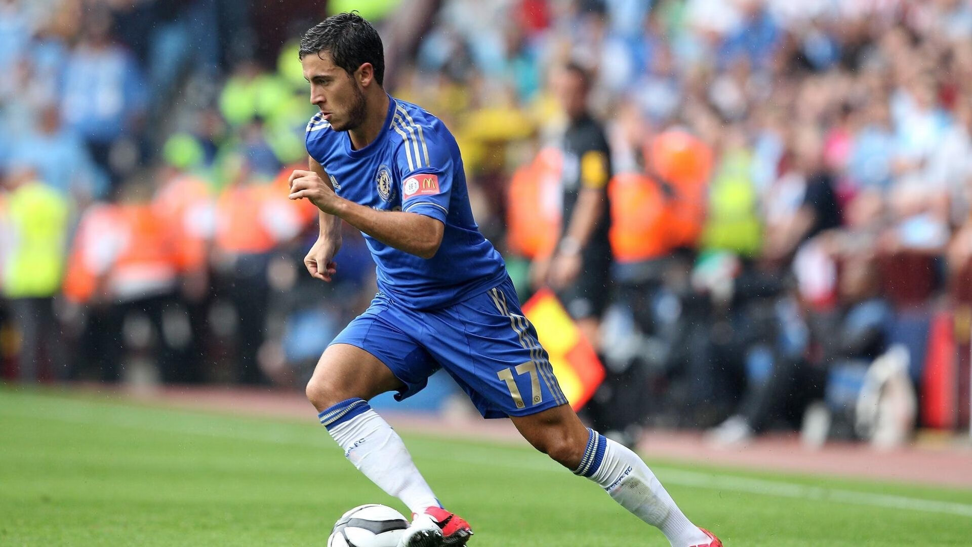 当突尼斯的沙漠风暴席卷桑巴军团，加维如何成为历史的书写者