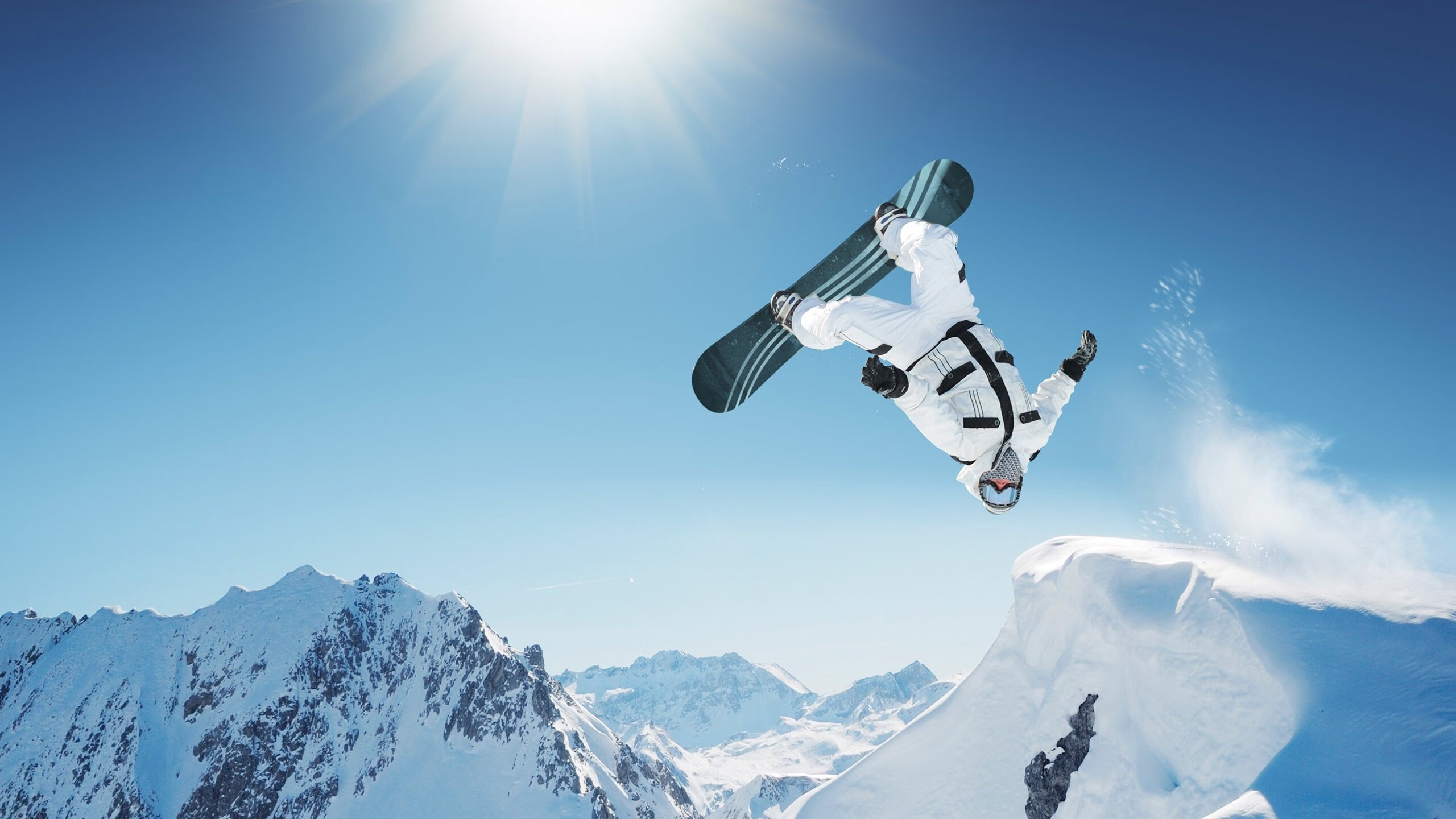 墨尔本之刃，汉密尔顿在轮胎烟雾中切割出的胜利